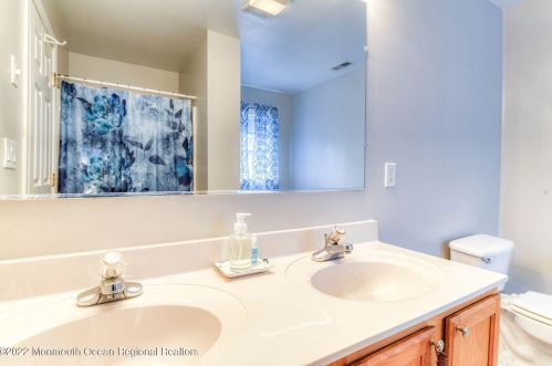 92 Washington St, Locust NJ 07760-1432 exterior