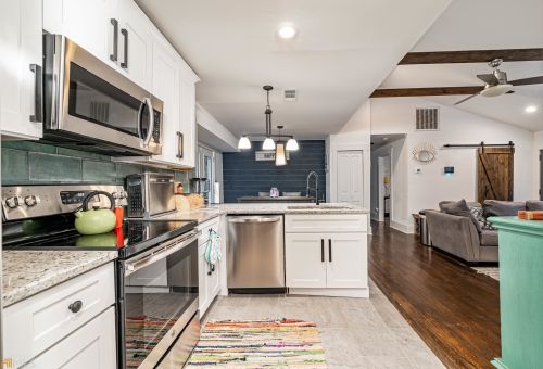 2930 Eleanor Ter, Atlanta GA  30318-6014 exterior