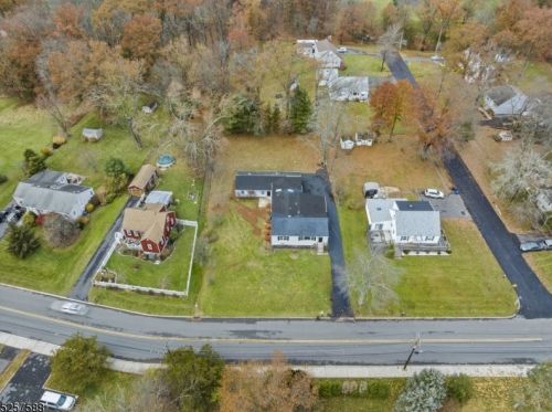 114 Woodlawn Ave, Bridgewater NJ 08807-2031 exterior