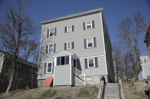 9 Mount Vernon St, Worcester MA  01605-3457 exterior