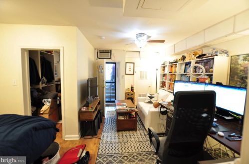 1904 Calvert St, Washington DC 20008-2665 exterior