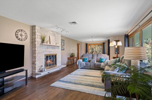 9520 Brookside Dr, Milwaukee, WI 53228-3516