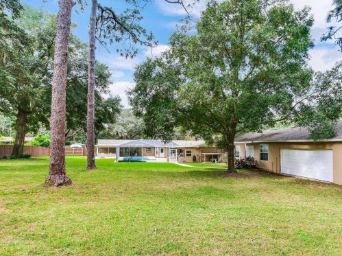 12607 51 St, Tampa FL 33619-1418 exterior