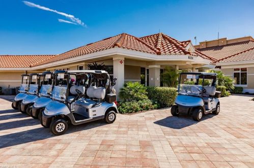 8223 Parkstone Pl, Naples FL 34120-1678 exterior