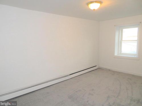 123 Levering St, Philadelphia PA 19127-1403 exterior