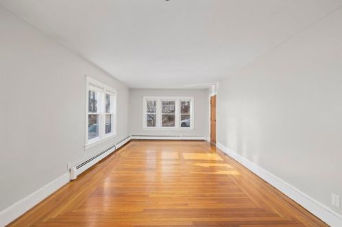 65 Capitol Vw Ave, Providence RI 02911 exterior