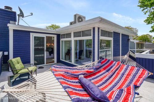 1231 Fleming Ave, Point Pleasant Beach NJ 08742-4040 exterior