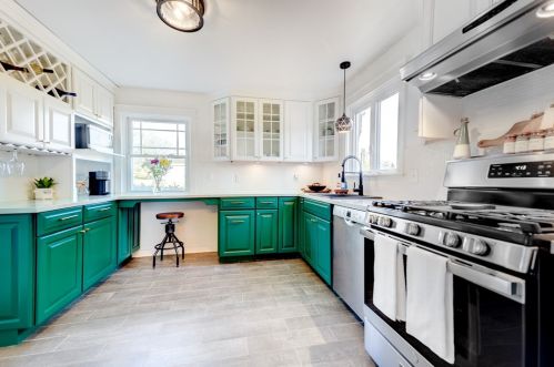 210 Johnston Rd, Pittsburgh PA  15241-2555 exterior