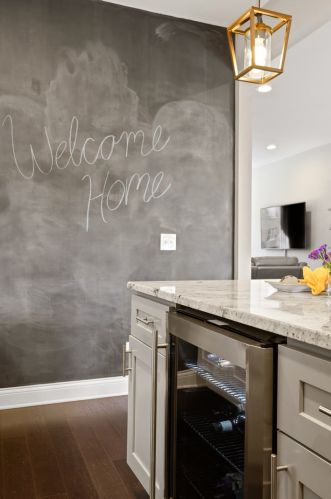 2038 Kildare Ave, Chicago IL 60803-2105 exterior