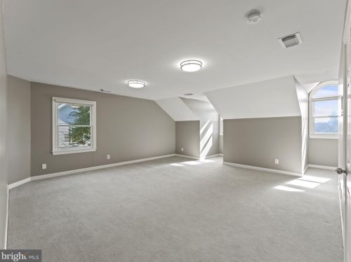 207 Glendale Ave, Alexandria VA 22301-2452 exterior