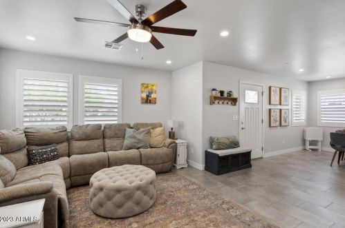 1535 Edgemont Ave, Phoenix AZ  85006-1131 exterior