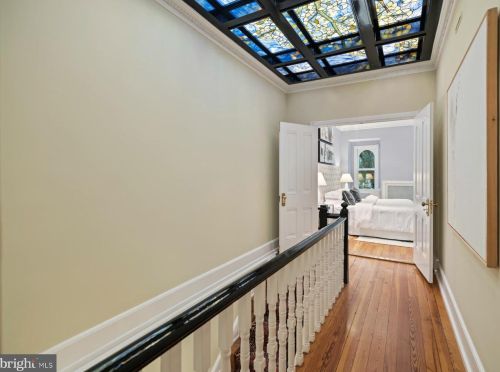 2010 Hillyer Pl, Washington DC 20009-1006 exterior