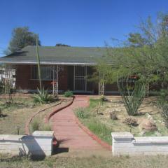 404 Cherry Ave, Tucson AZ  85706-1406 exterior
