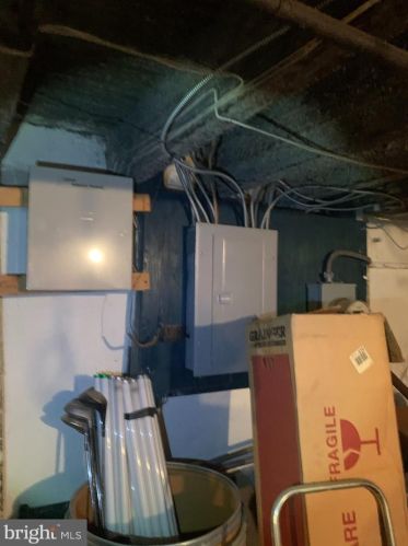 2418 16th St, Philadelphia PA  19132-4438 exterior