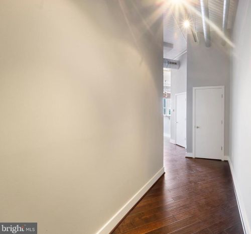 2200 Arch St, Philadelphia PA 19103-1330 exterior