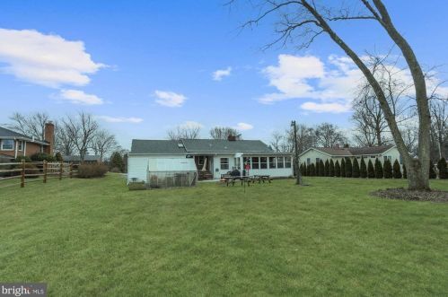 5030 Avoca Ave, Ellicott MD 21043-6615 exterior