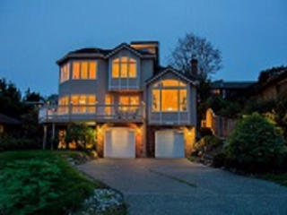 10629 Exeter Ave, Seattle, WA 98125-6930