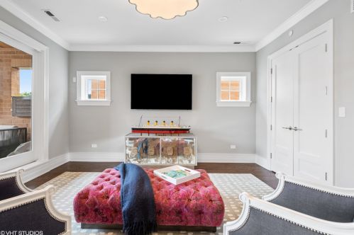 1508 Byron St, Chicago IL 60618-3709 exterior