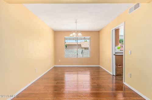 2428 Acoma Dr, Phoenix AZ 85032-4855 exterior