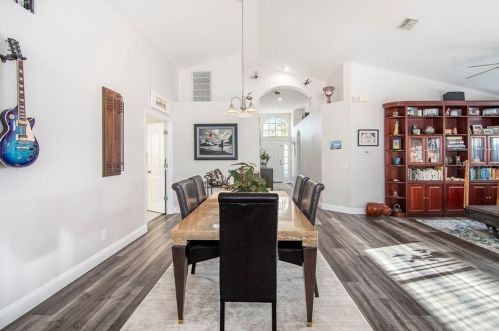 12219 Bishopsford Dr, Tampa FL 33626-1317 exterior