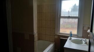 197 Eldridge St, Manchester CT  06040-5551 exterior