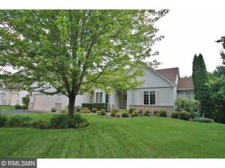 1049 Bluff Pass, Chaska, MN 55318-9711