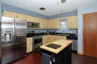 4651 Crawford Ave, Milwaukee, WI 53220-2144