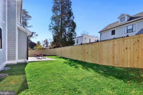 6408 Camrose Ter, Bethesda MD  20817-1610 exterior