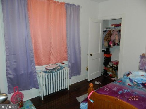 34 Dean Ave, Trenton NJ 08618-5201 exterior