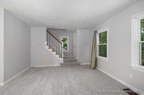 2045 Kalamazoo Ave, Grand Rapids MI 49508-5536 exterior