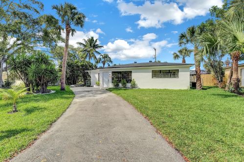 235 20 St, Boca Raton FL 33431-8013 exterior