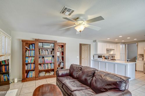 2388 Sycamore Pl, Chandler AZ 85286-6820 exterior