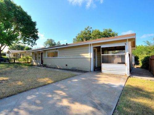 107 Crestland Dr, Austin TX  78752-2421 exterior