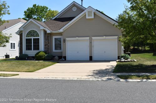 87 Cypress Point Ln, Jackson Twp, NJ 08527-4016