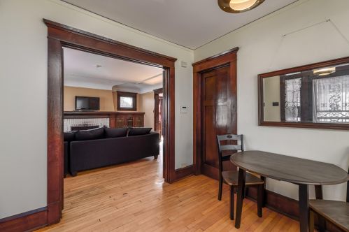 1139 Layton Blvd, Milwaukee WI 53215-1654 exterior