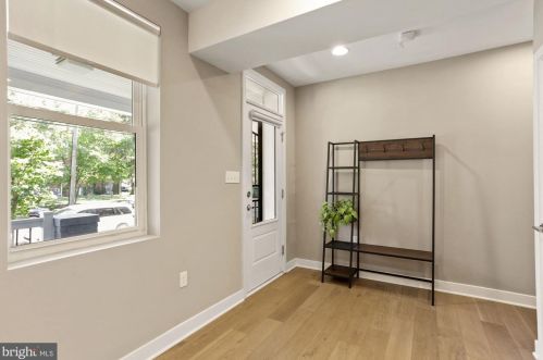 1906 Q St, Washington DC  20009-1008 exterior