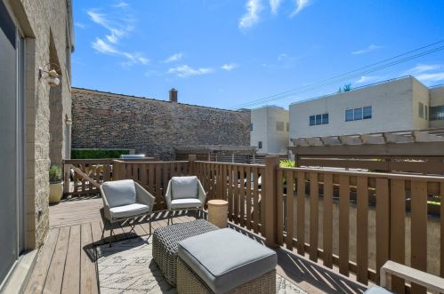 2027 Race Ave, Chicago IL 60612-1507 exterior