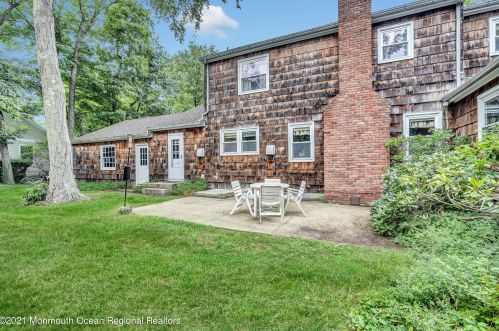 600 Edgemere Dr, Red Bank NJ 07711 exterior