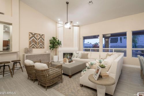 723 Amberwood Dr, Phoenix AZ  85045-0634 exterior