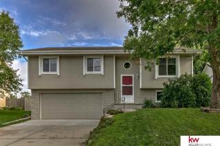 11310 Corby St, Omaha, NE 68164-3632