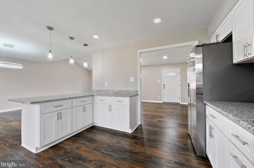 10700 Huntwood Dr, Silver Spring MD  20901-1524 exterior