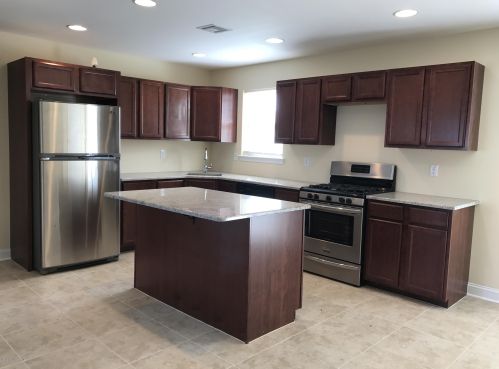 97 Hickory Ln, Berkeley Township NJ  08721-2110 exterior