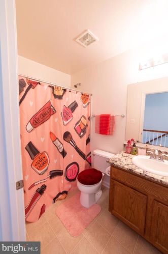 280 Kentshire Dr, Lancaster PA 17603-8851 exterior