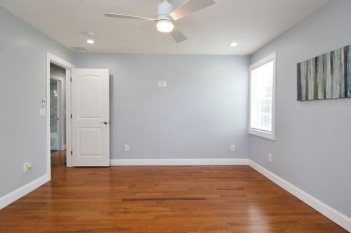 75 Rochford Cir, Springfield MA  01128-1024 exterior