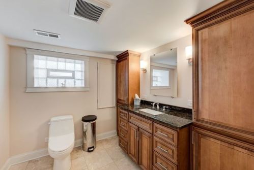 7765 Thorndale Ave, Chicago IL 60631-2351 exterior