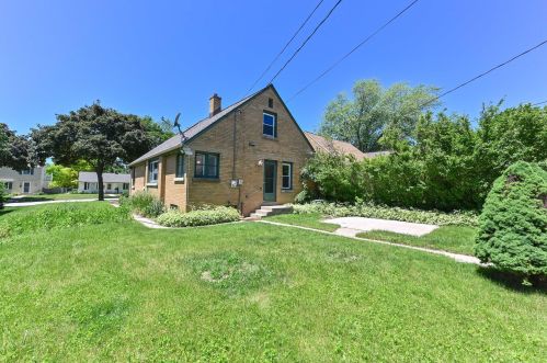 2852 89, Milwaukee WI 53222-4603 exterior