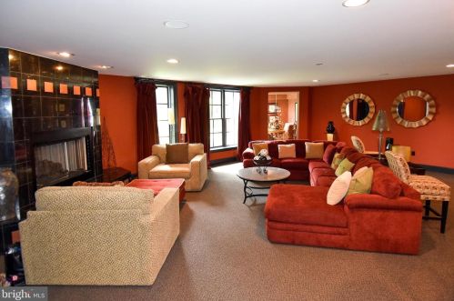 11300 Glen Rd, Rockville MD 20854-1849 exterior