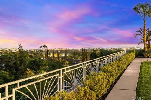 1347 Dana Pl, Fullerton CA  92831-1108 exterior