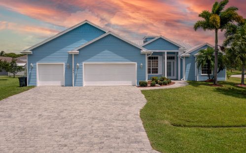 137 Nativity Ter, Fort Pierce, FL 34984-3631