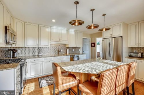 13726 Middlevale Ln, Silver Spring MD 20906-2116 exterior